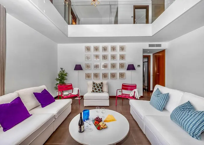 Апартаменты Algarve Duplex Retreat With Garden & Pool