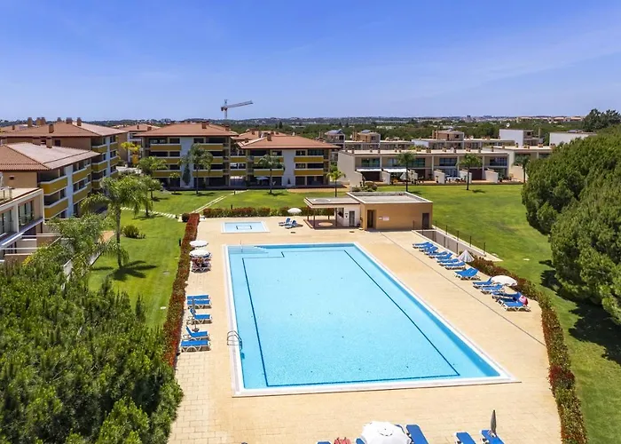 Algarve Duplex Retreat With Garden & Pool * Картейра