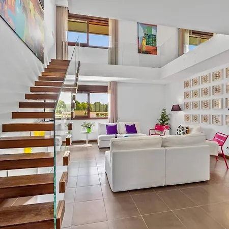 Algarve Duplex Retreat With Garden & Pool *