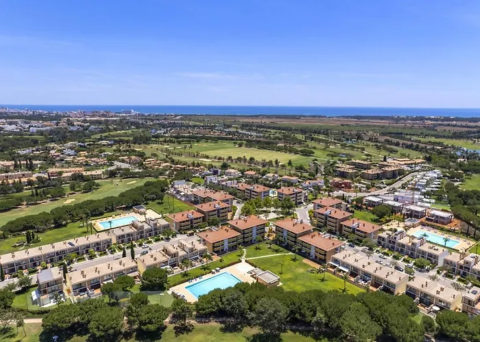 Algarve Duplex Retreat With Garden & Pool Apartment