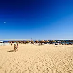 Algarve Duplex Retreat With Garden & Pool Διαμέρισμα