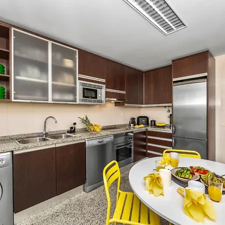 Apartmán Algarve Duplex Retreat With Garden & Pool *